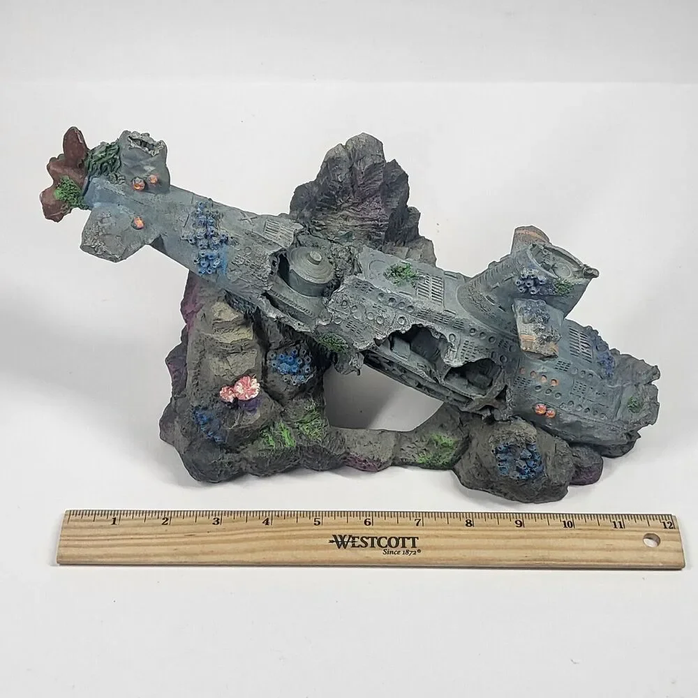 Sunken Submarine Shipwreck Aquarium Decor Statue 12